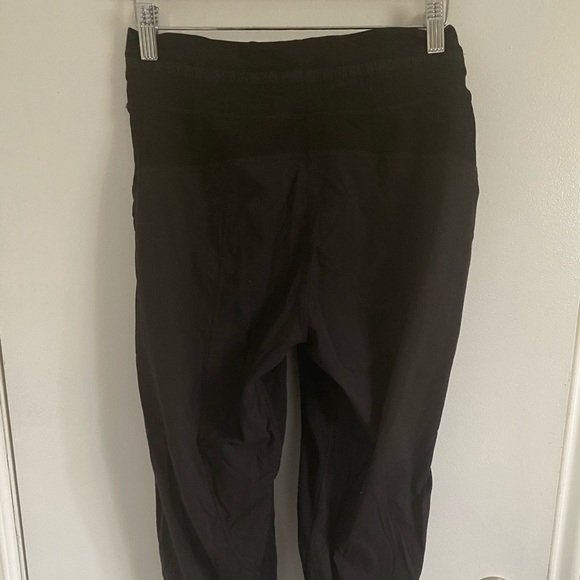 Lululemon Dance Studio Crop 25” - Picture 2 of 4